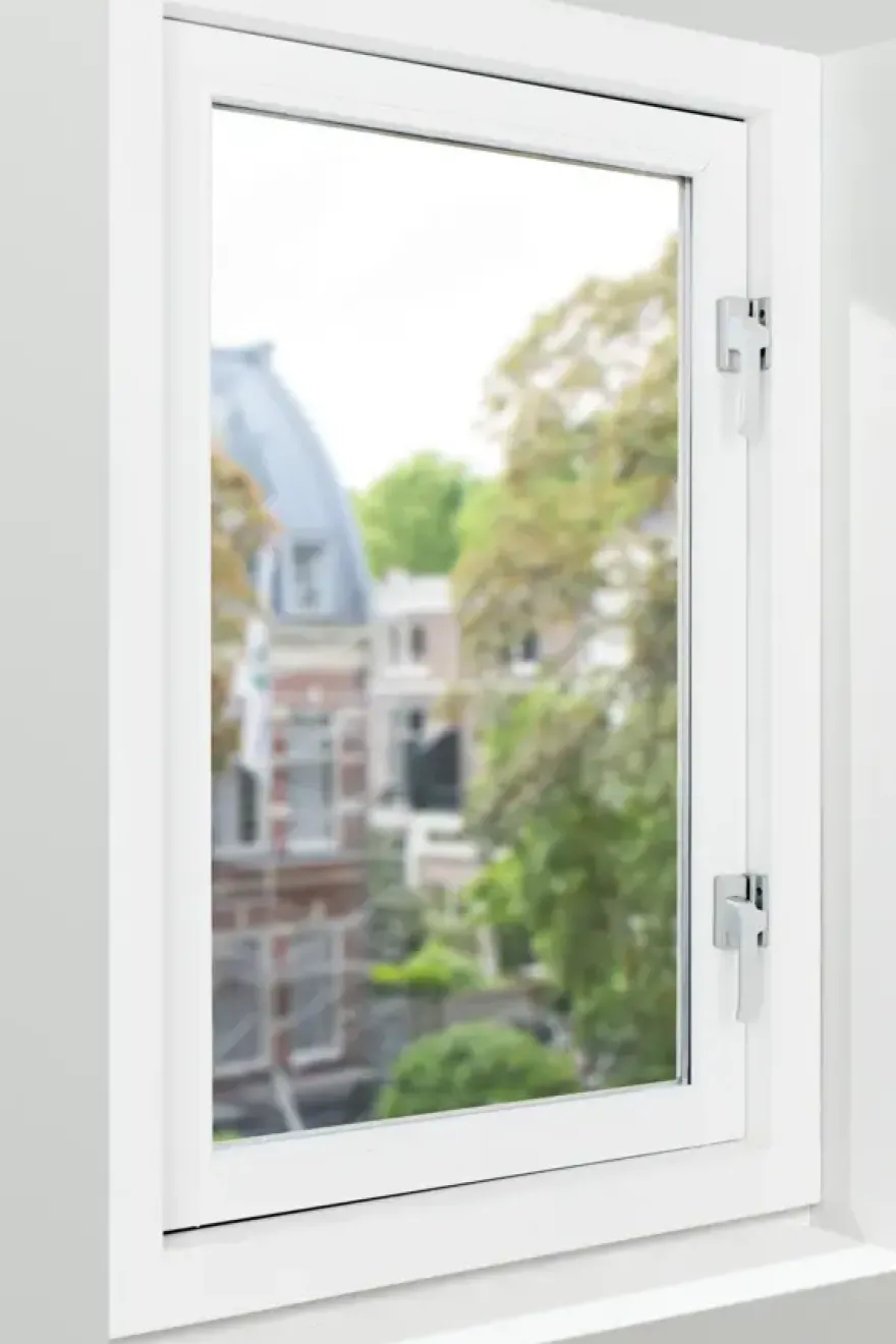 AXA Raamsluiting design met nok links aluminium