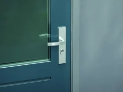 AXA veiligheidsbeslag Edge achterdeur aluminium langschild met SKG 3-sterren 92 mm