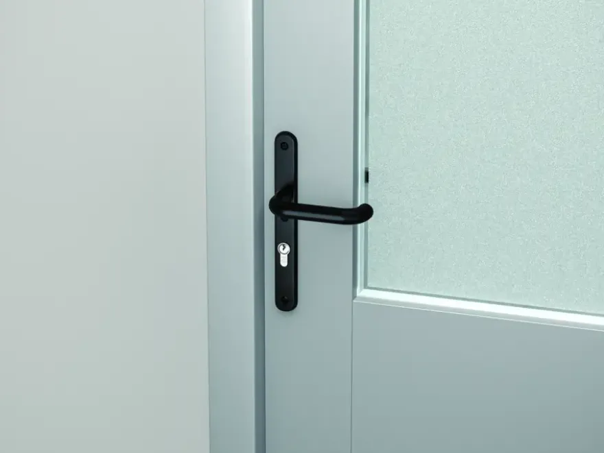 AXA veiligheidsbeslag Oval achterdeur zwart smal schild met SKG 3-sterren 55 mm
