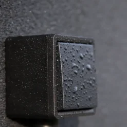Niko Hydro Spatwaterdicht Stopcontact Zwart