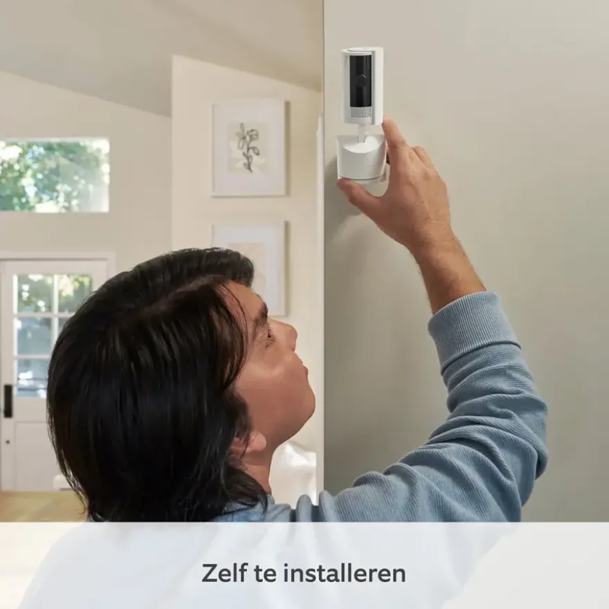 Ring Pan & Tilt Indoor Cam Wit